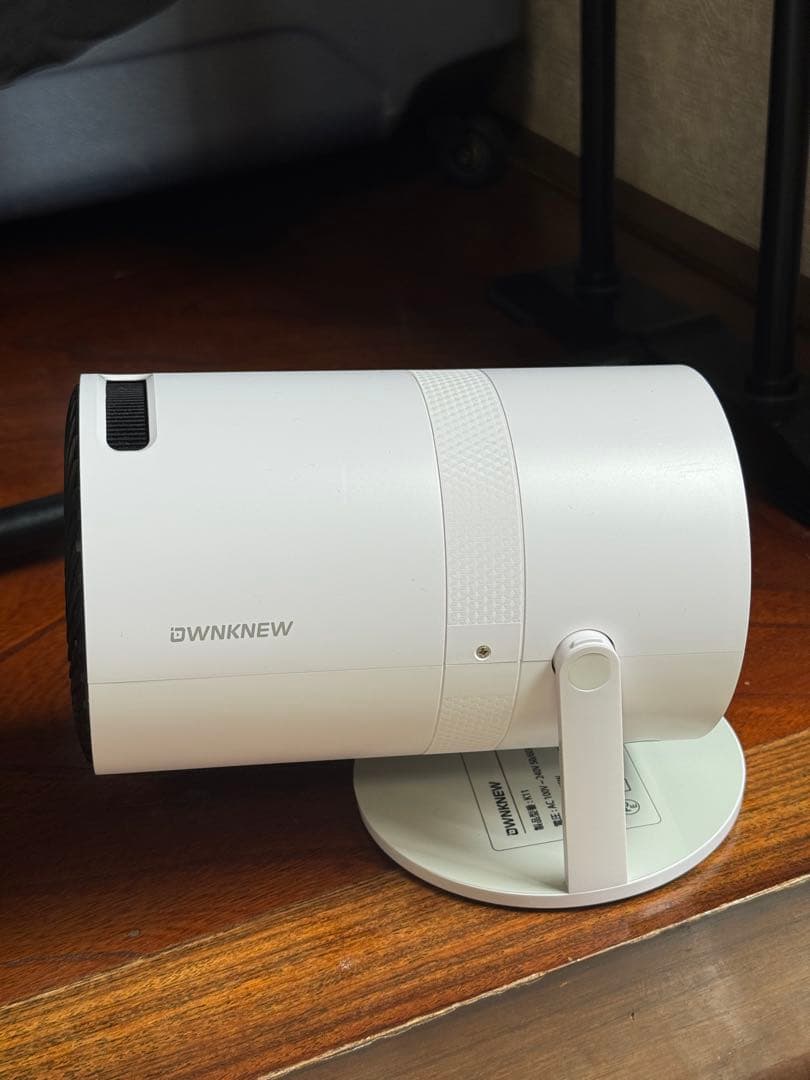 DWKNNEW ホワイトプロジェクター 本体