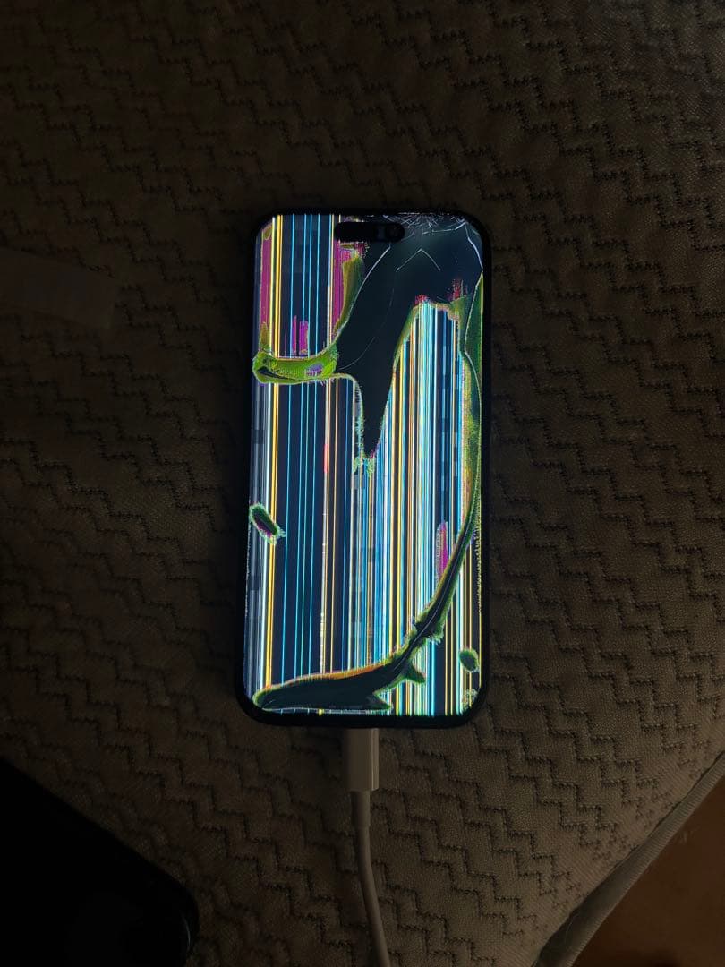 Apple iPhone 15Pro又は15ProMax　故障品　　　⚠️返品不可