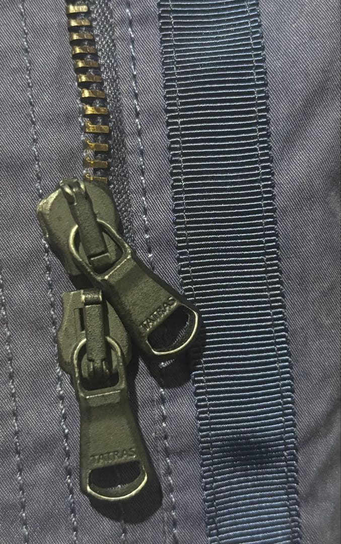 Tatras マウンテンパーカー　ダウンライナー付　ネイビー 01