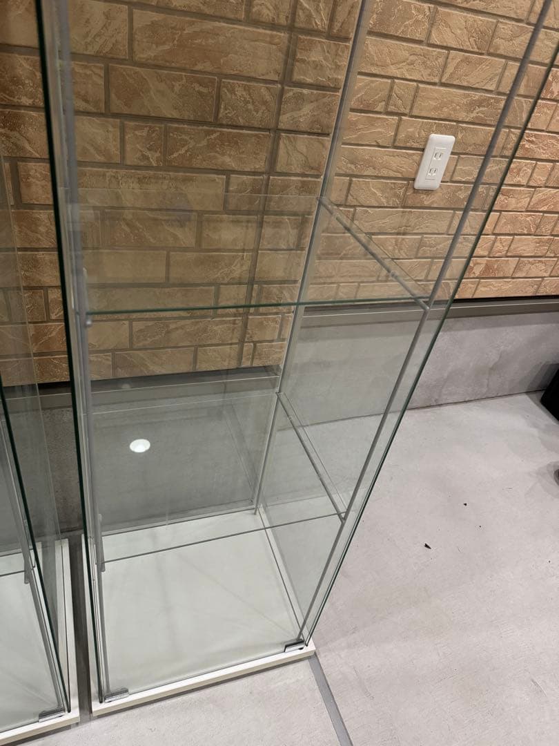 【即購入OK】IKEA DETOLF ガラス扉キャビネット 43x163 cm②