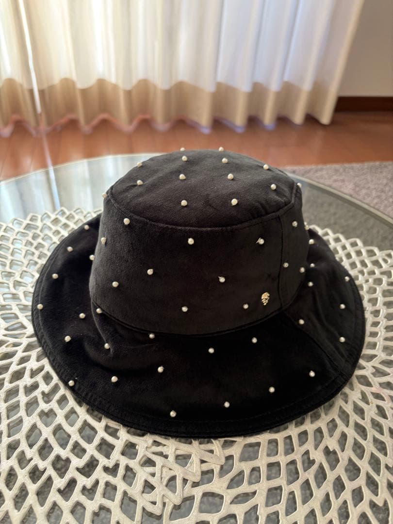 HELEN KAMINSKI ⭐︎パール付き黒ベロアバケットハット