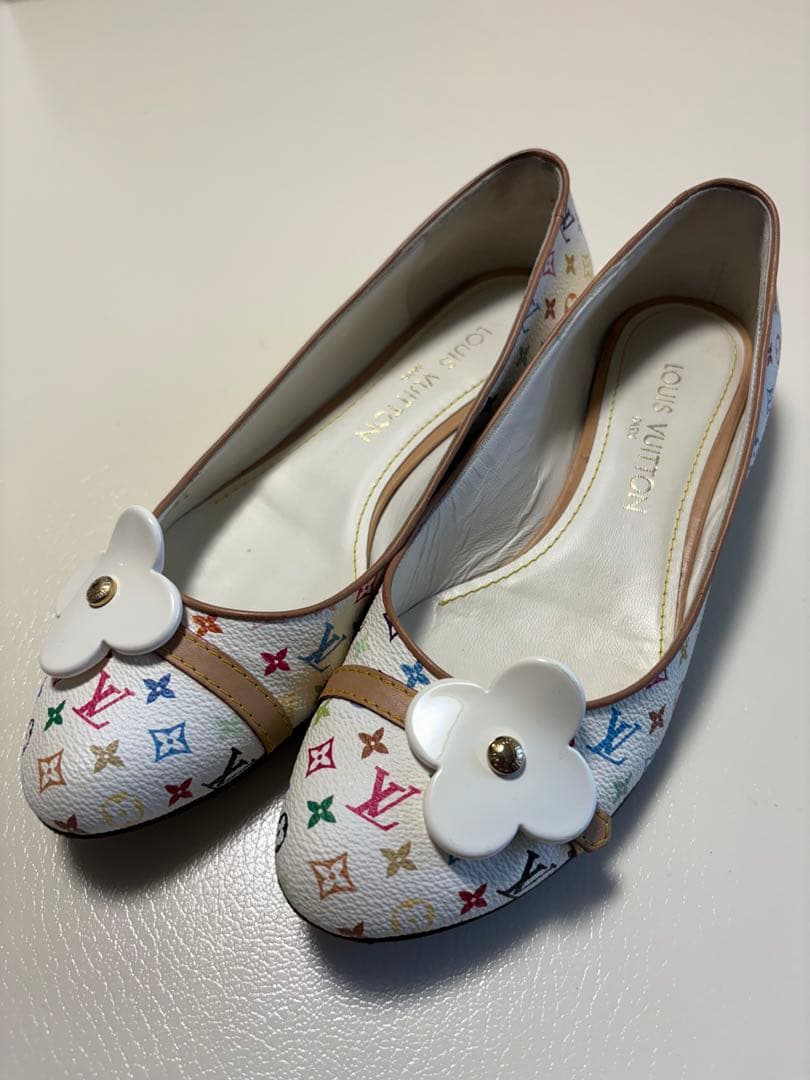 LOUIS VUITTON ★フラットシューズ ホワイト・マルチカラー