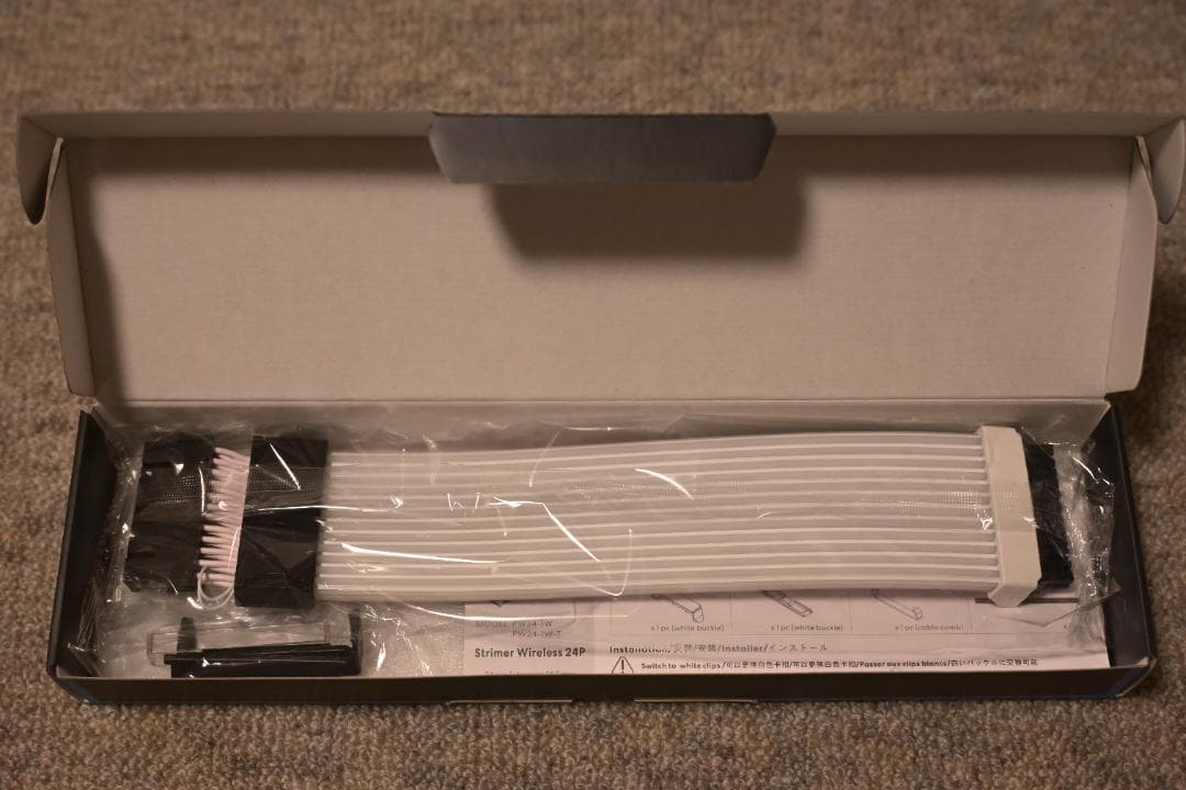 Lian Li Strimer Wireless 24P ARGB ケーブル