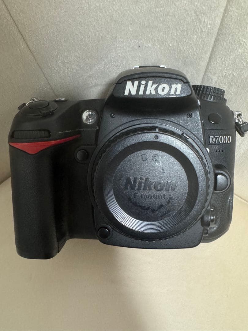 Nikon D7000 デジタル一眼レフ