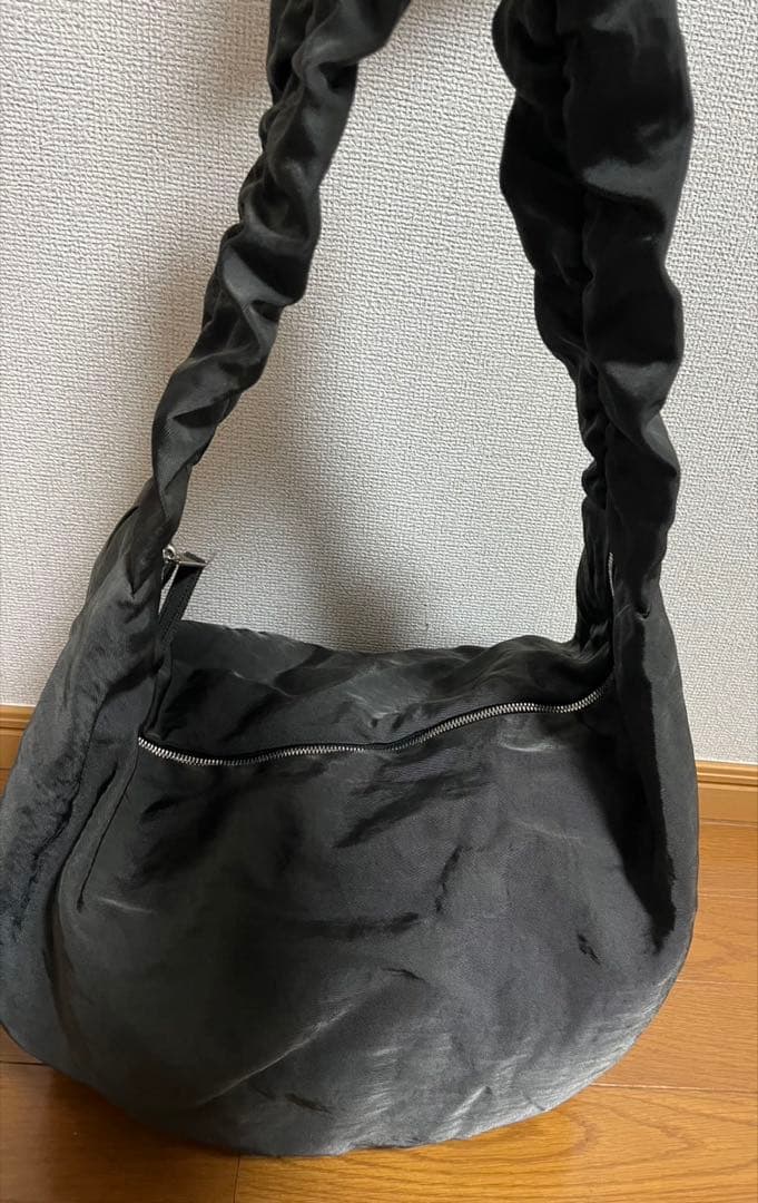 OUAT オーユーエーティー ショルダーバッグ グレー メンズ レディース