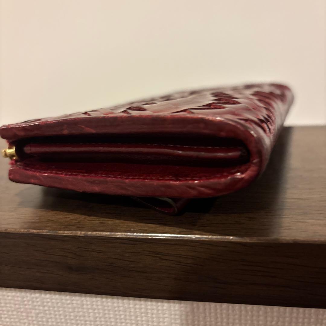 美品　イビサ　変わり編み　革メッシュ　長財布 沢山入ってとても丈夫　深めの赤