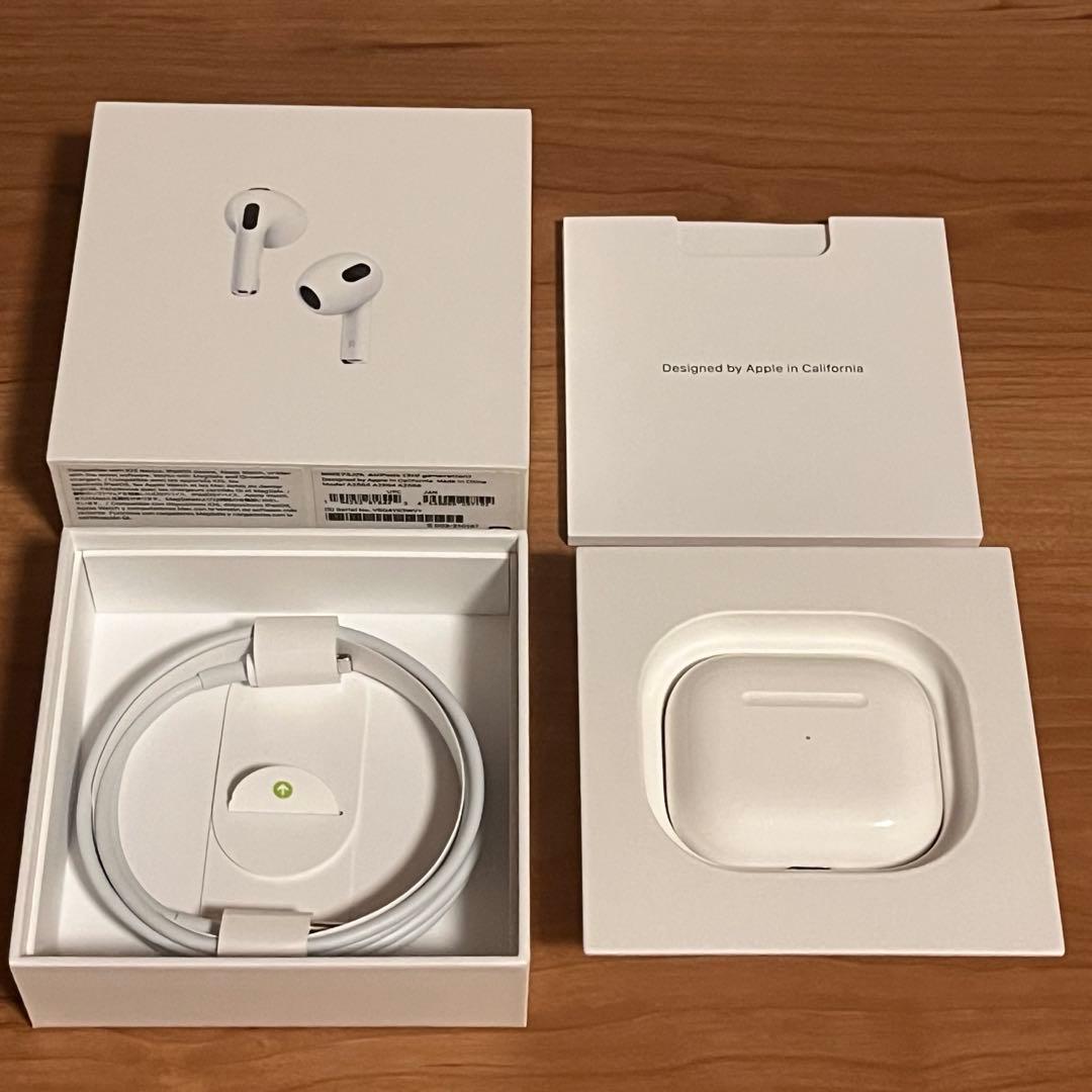 AirPods第3世代（箱、充電コード付き）