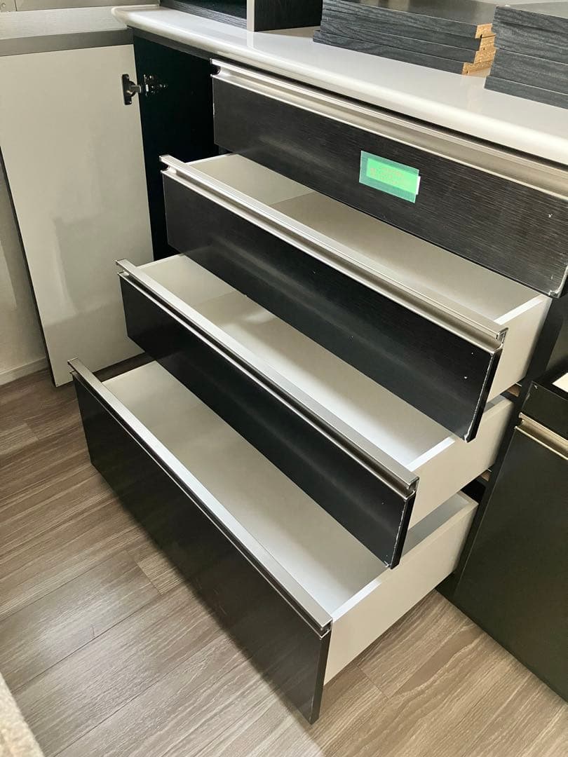 新品　ブラック　キッチン収納　食器棚　黒　150cm幅