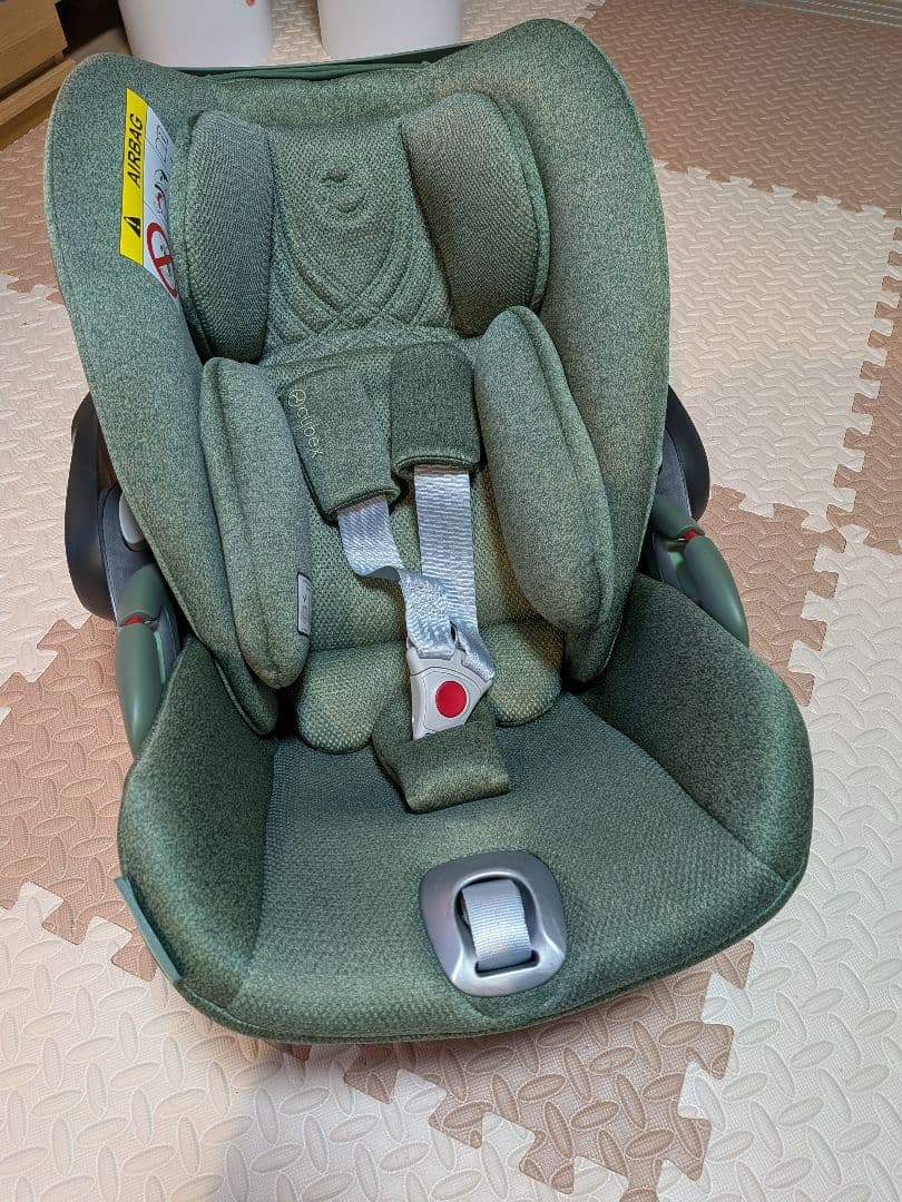 cybex CLOUD T i-Size（リーフグリーン）