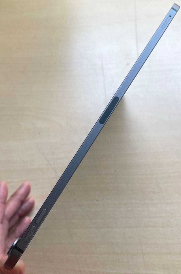 iPad Air 第5世代　Cellular スペースグレイ　美品　#4