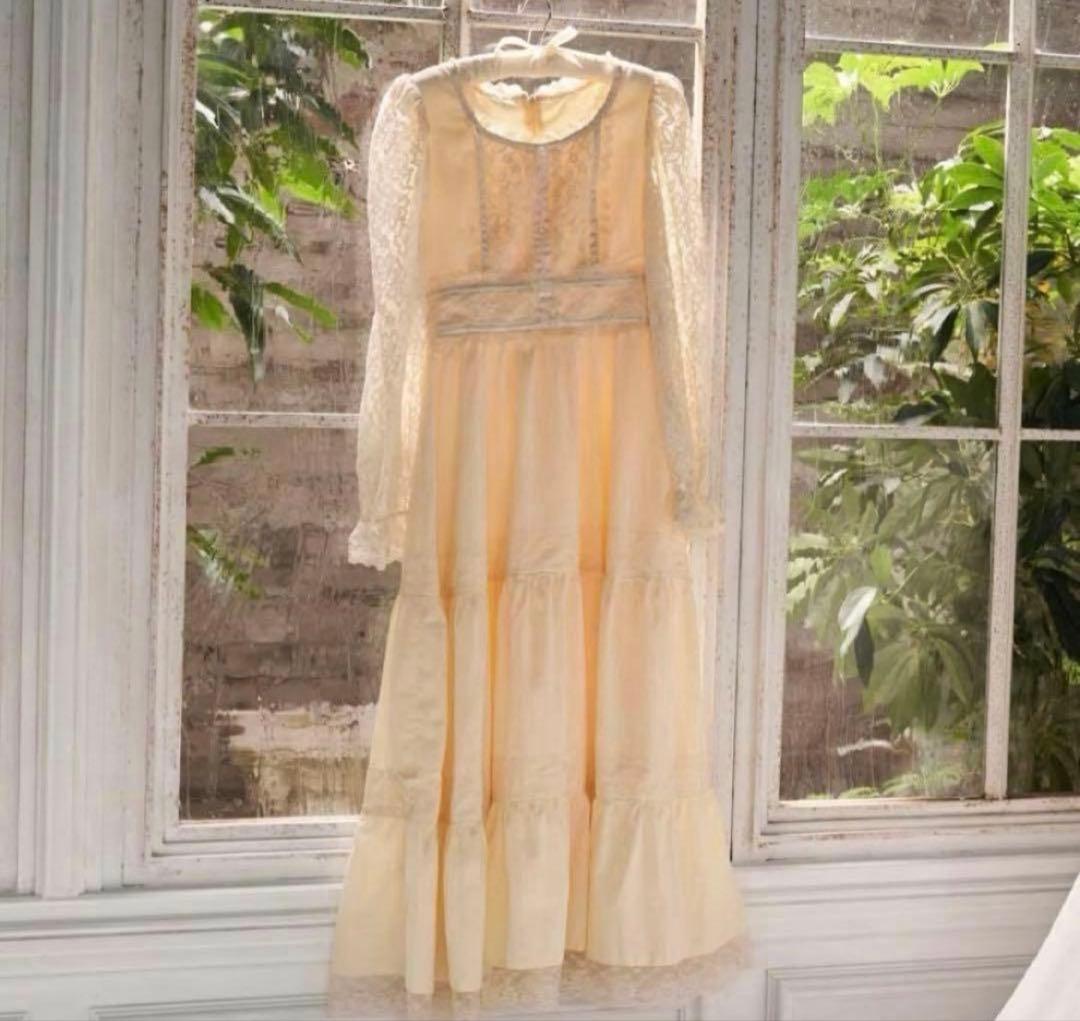 Special vintage dress Treat Ürself