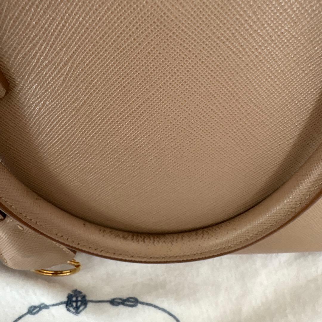 PRADA ベージュ ショルダーバッグ