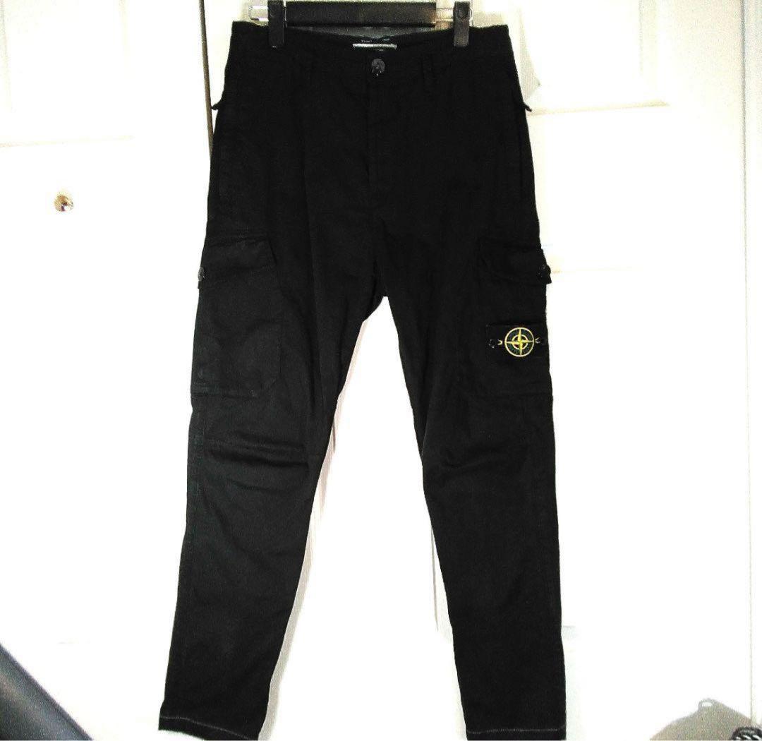 ストーンアイランドカーゴパンツ⁄ブラック