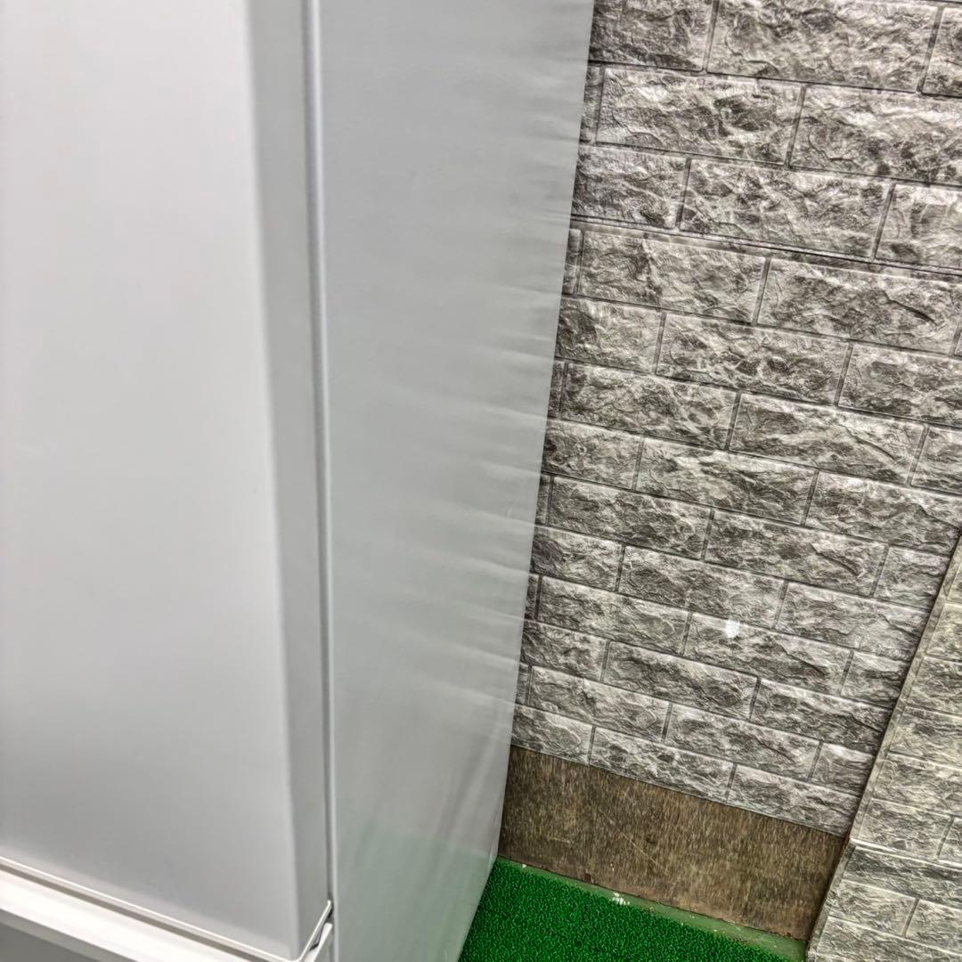 236 冷蔵庫　大型　300L 極美品　右開き　家庭向　小型　一人暮らし　保証込