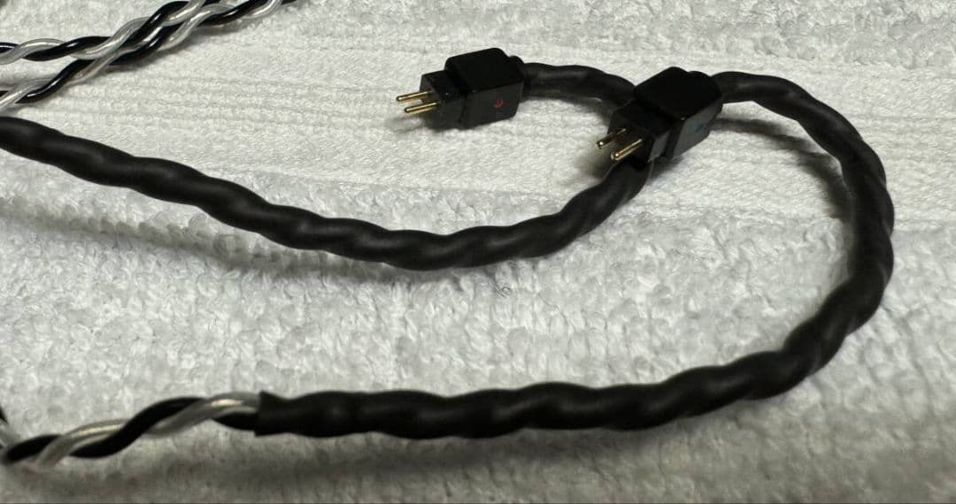 イヤホン Noble Audio Khan