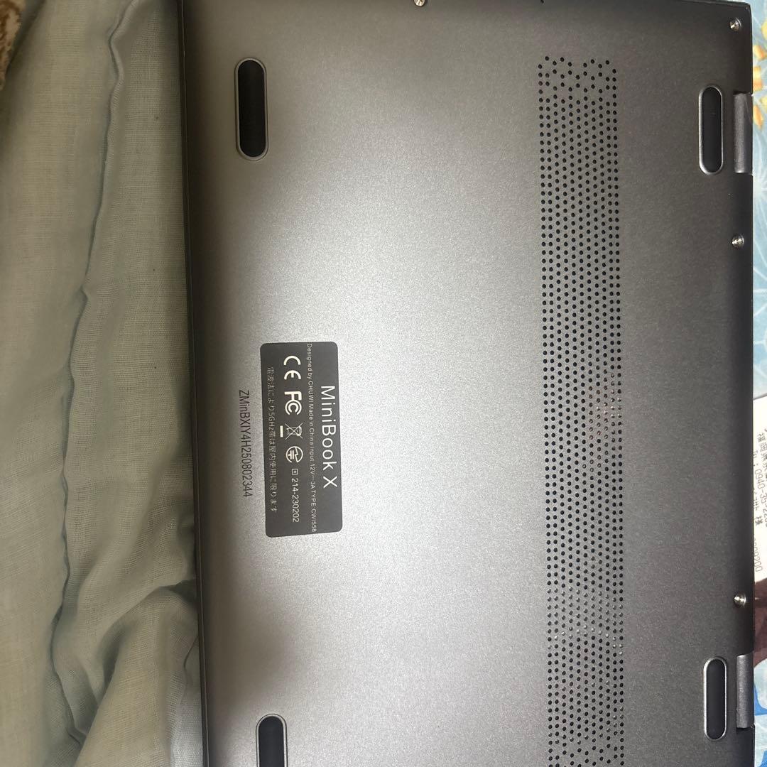 CHUWI ノートPC シルバー 英語キーボード