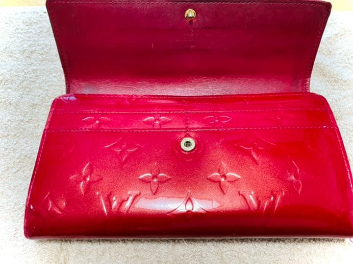 ルイヴィトン 長財布 ヴェルニ