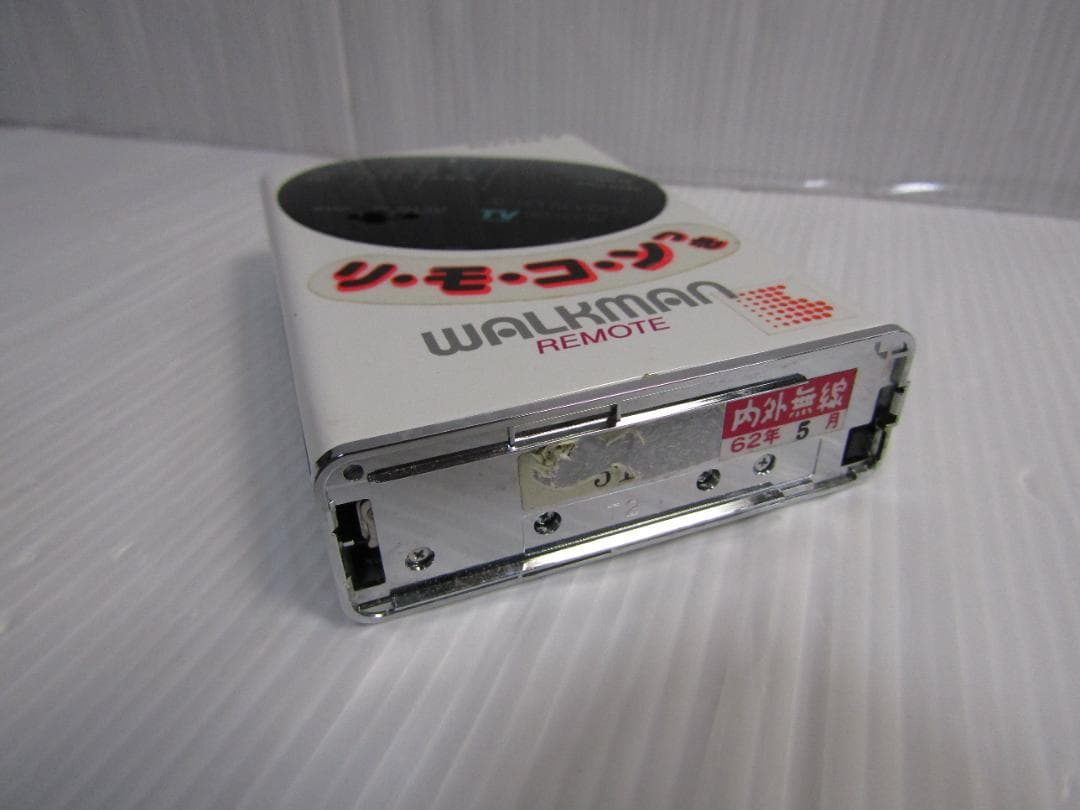 T0757 SONY　WM-F109　ソニー　カセットウォークマン