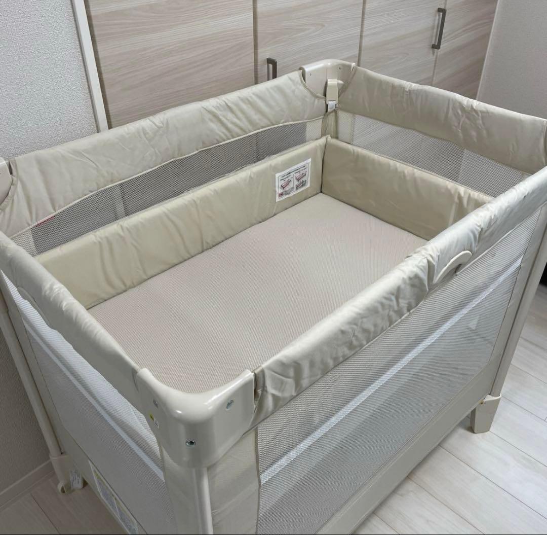 【美品】Apricaココネルエアー　ミルクホワイト