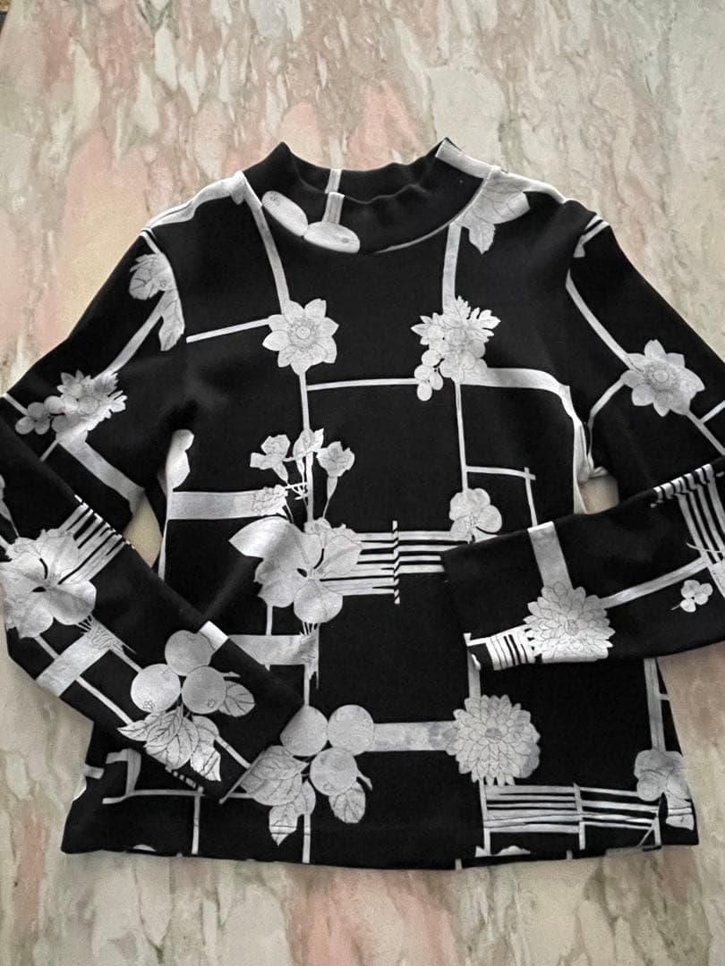 ●美品　LEONARD レオナール 長袖カットソー L 一枚で暖か