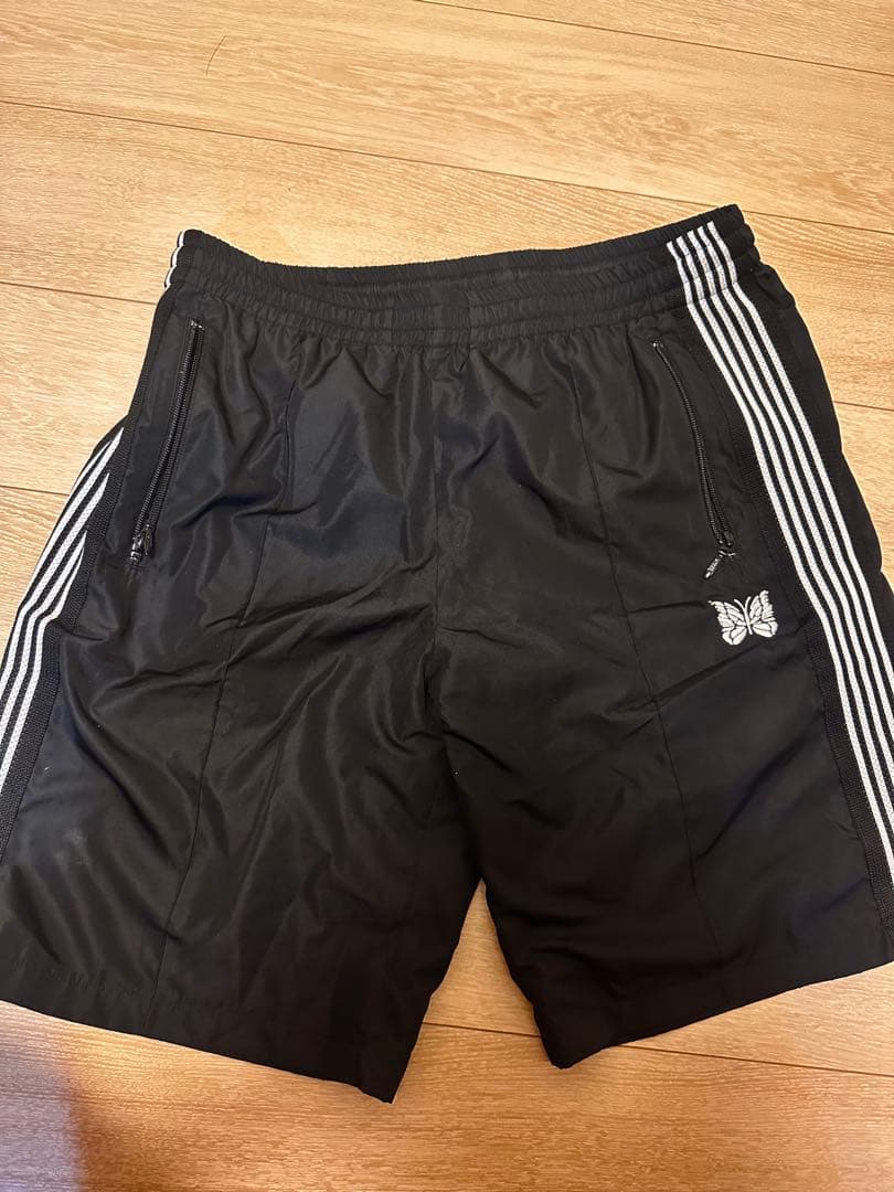 needles蝶の刺繍付き