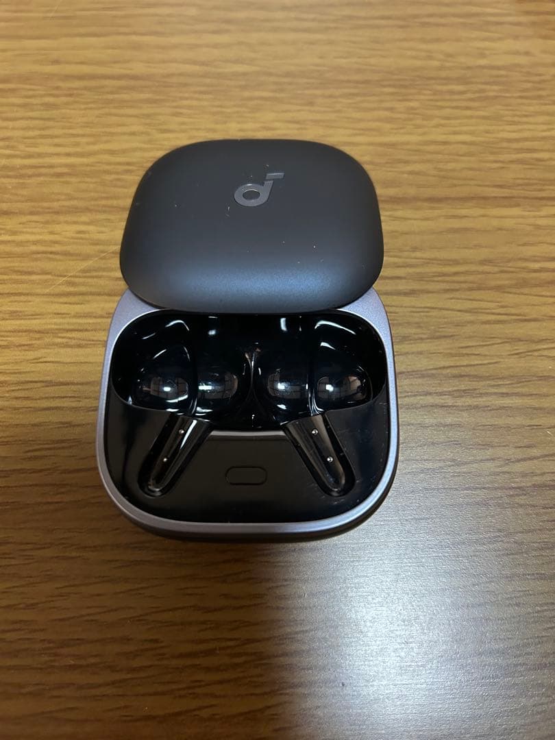 Anker Soundcore Liberty 5 ブラック(保護ケース付き)