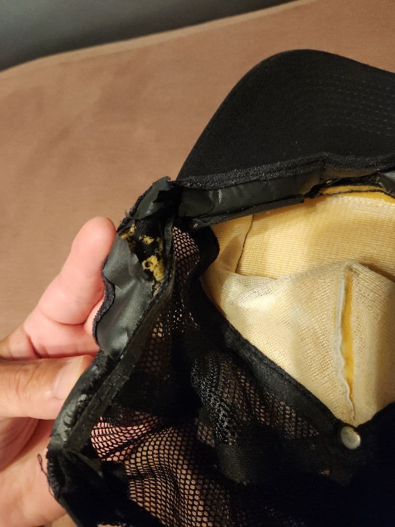 CHROME HEARTS トラッカーキャップ ホワイト/ブラック　破れ有り