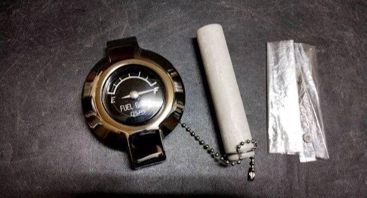 希少 新品 CB350F CB400F CB750K ゲージ付 タンク キャップ