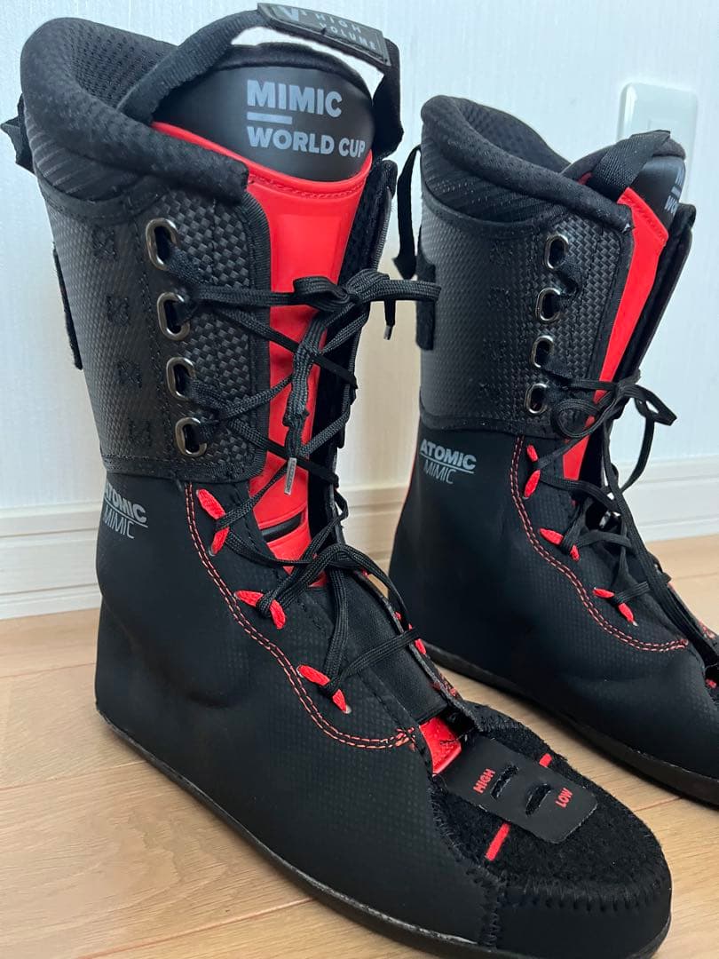 ATOMICブーツ 24-25モデル　ATOMIC REDSTER TI 130