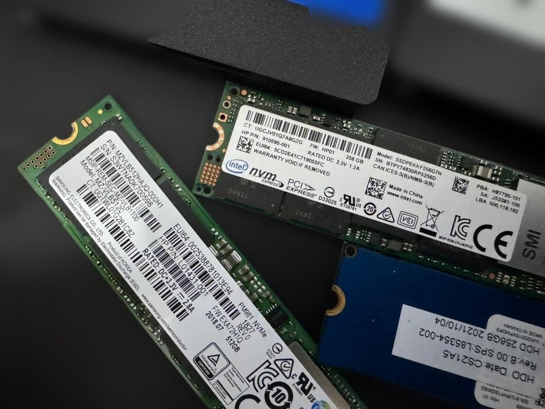 SSDまとめ売り 5点(NVMe512/256GB/SATA 250GB×2)