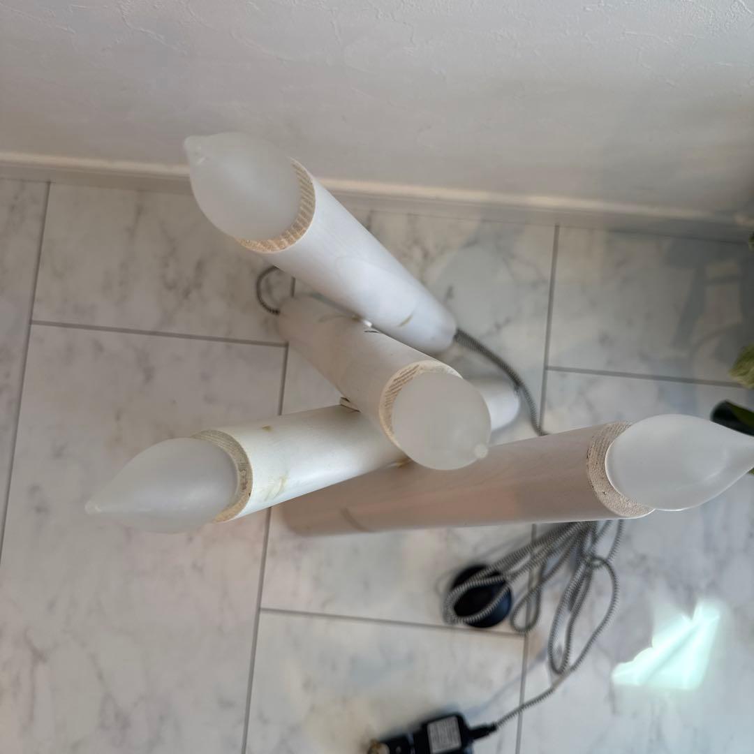 インテリア　フロアライト　間接照明