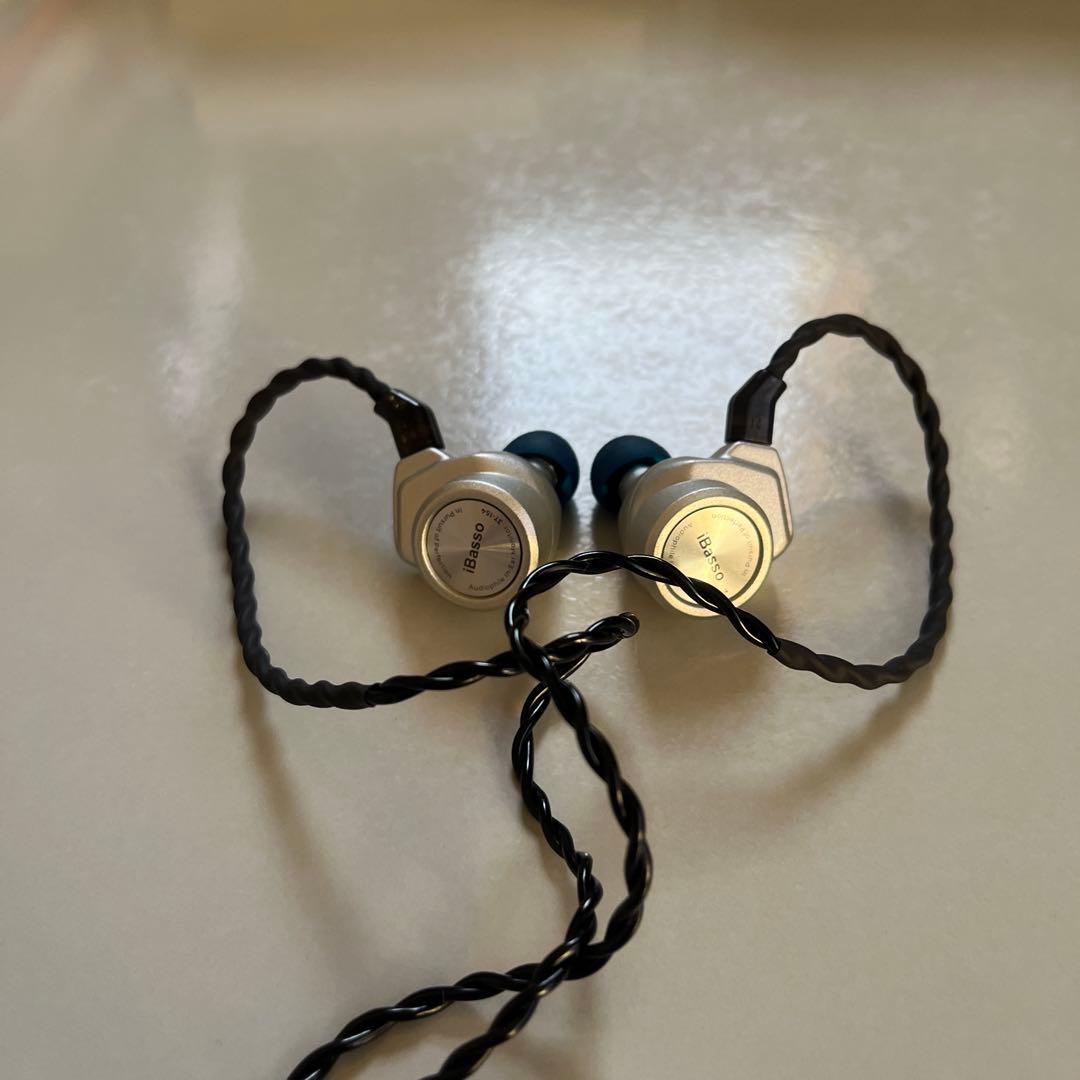 『美品』iBasso Audio 3T-154 オーディオファイル用イヤホン