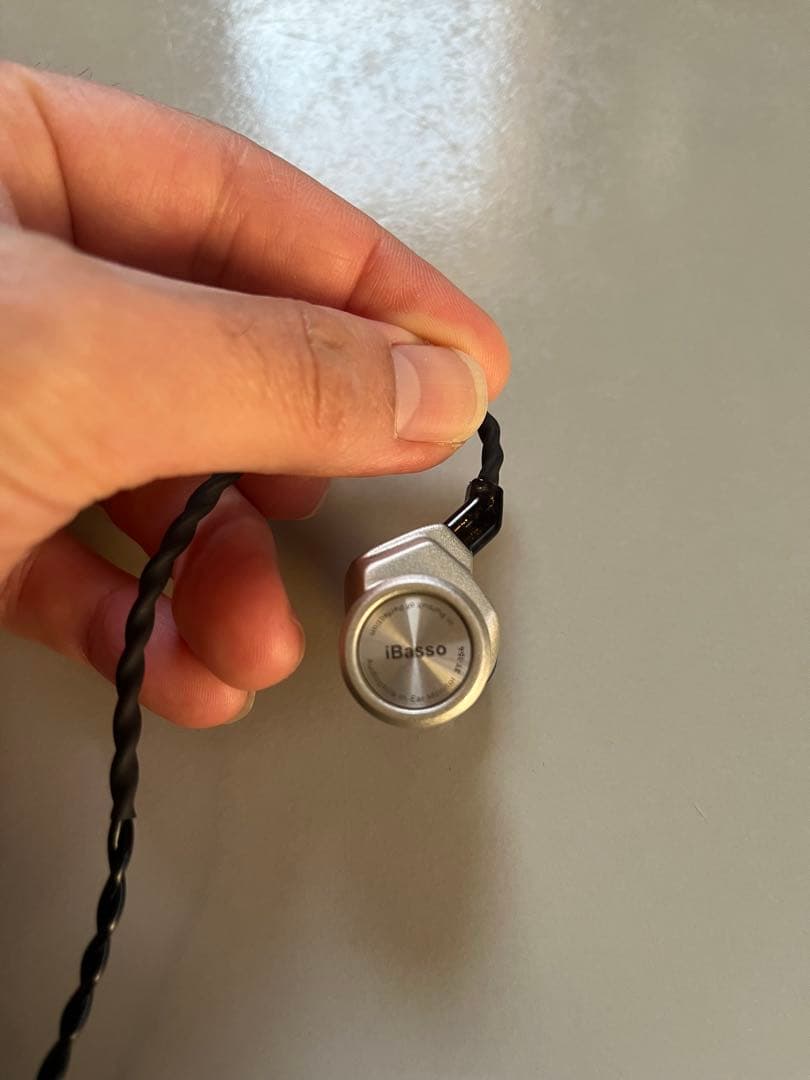 『美品』iBasso Audio 3T-154 オーディオファイル用イヤホン