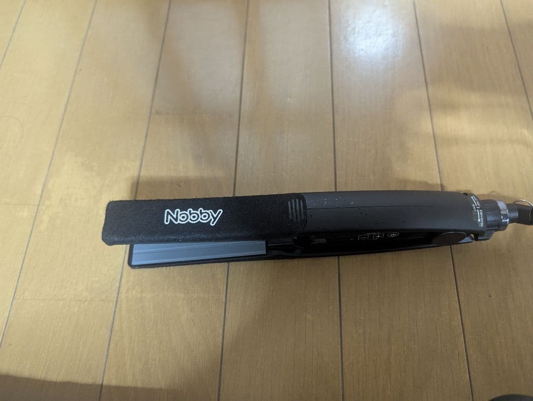 ノビー　Nobby Professional Iron ストレートヘアアイロン