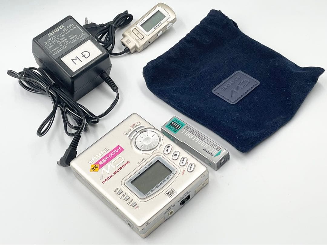 ジャンク　AIWA AM-F70 ポータブルMDレコーダー