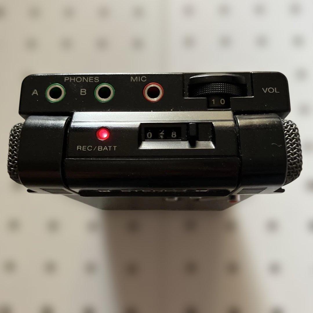 昭和レトロSONYカセットウォークマンWM-R2現状品、ジャンク品扱い、修理用！