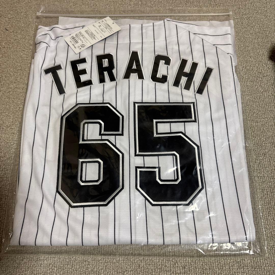 寺地隆成 2025ホームユニフォーム