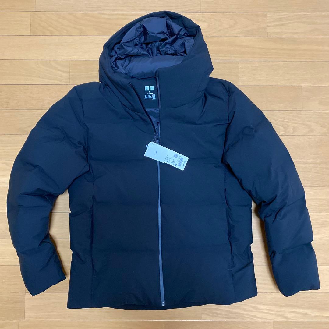 2025新作 シームレスダウンパーカ ユニクロ ブラック Mサイズ