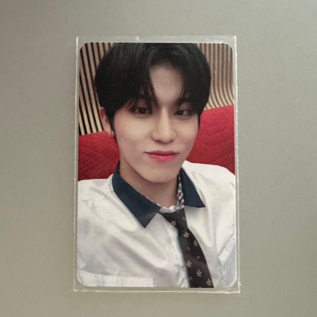 treasure ジョンウ トレカ 制服