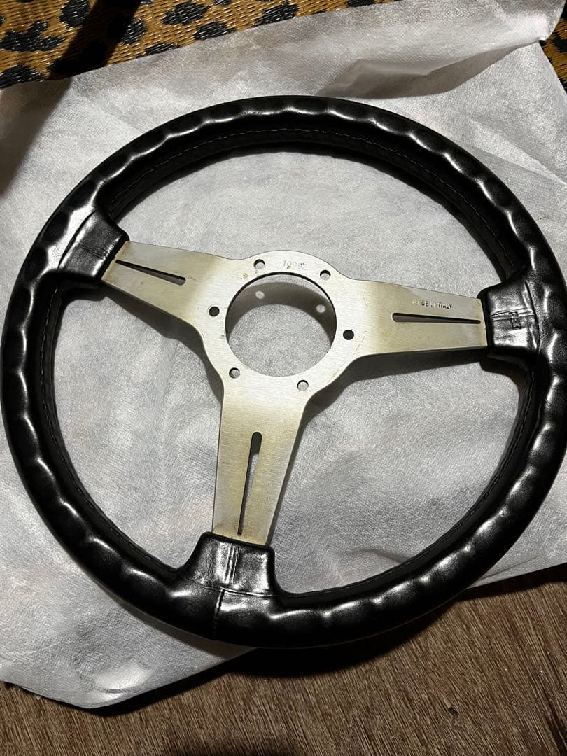 E.Nardi ステアリングホイール