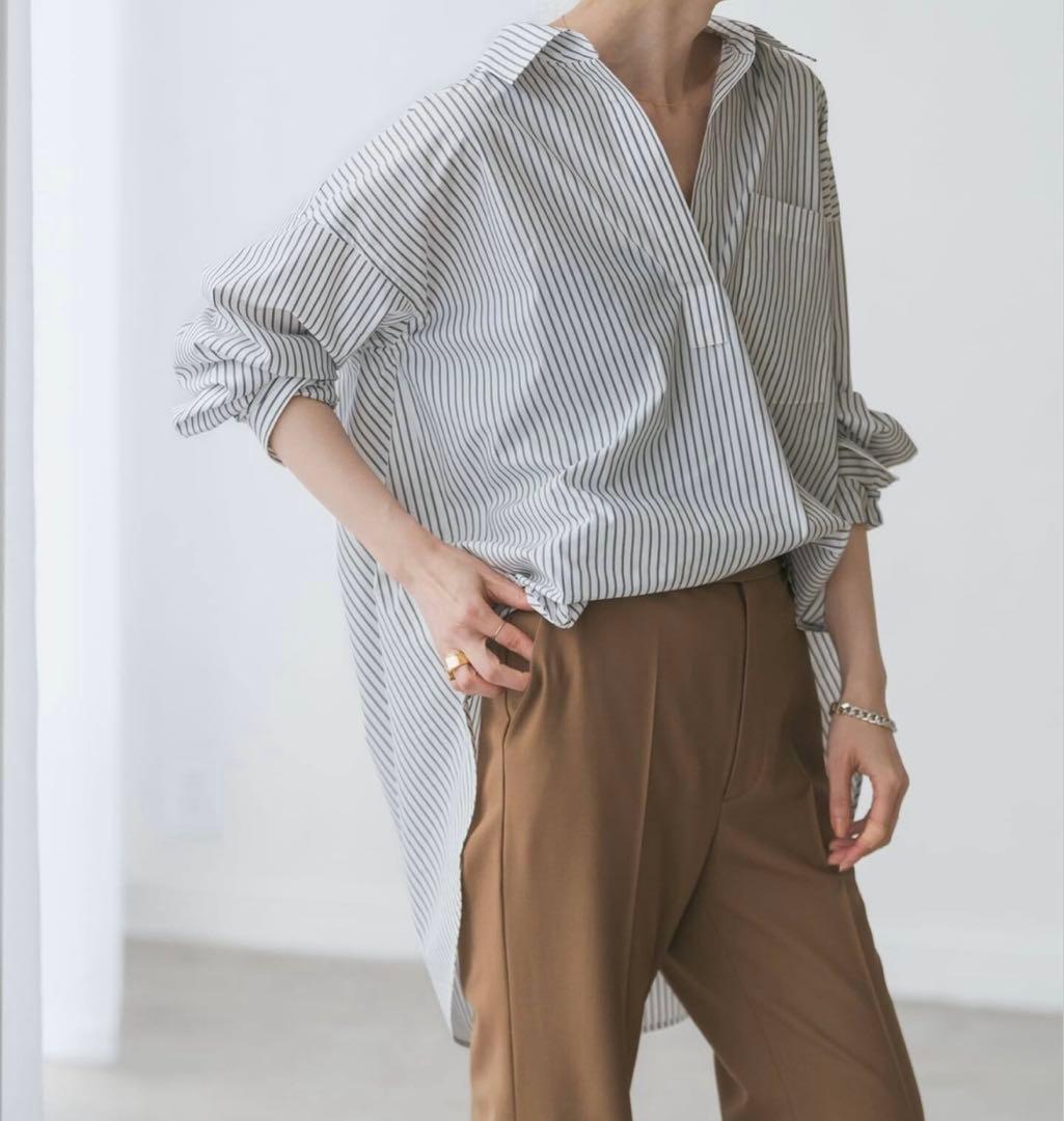 美品【Noble 】イージーケアコットンスキッパーシャツ（ストライプ）