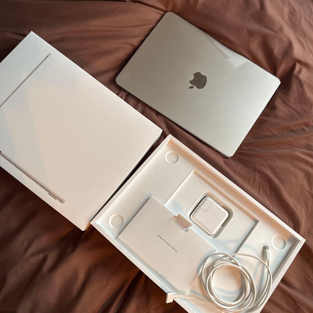 Apple MacBook M2 メモリ8GB SSD256GBスターライト本体