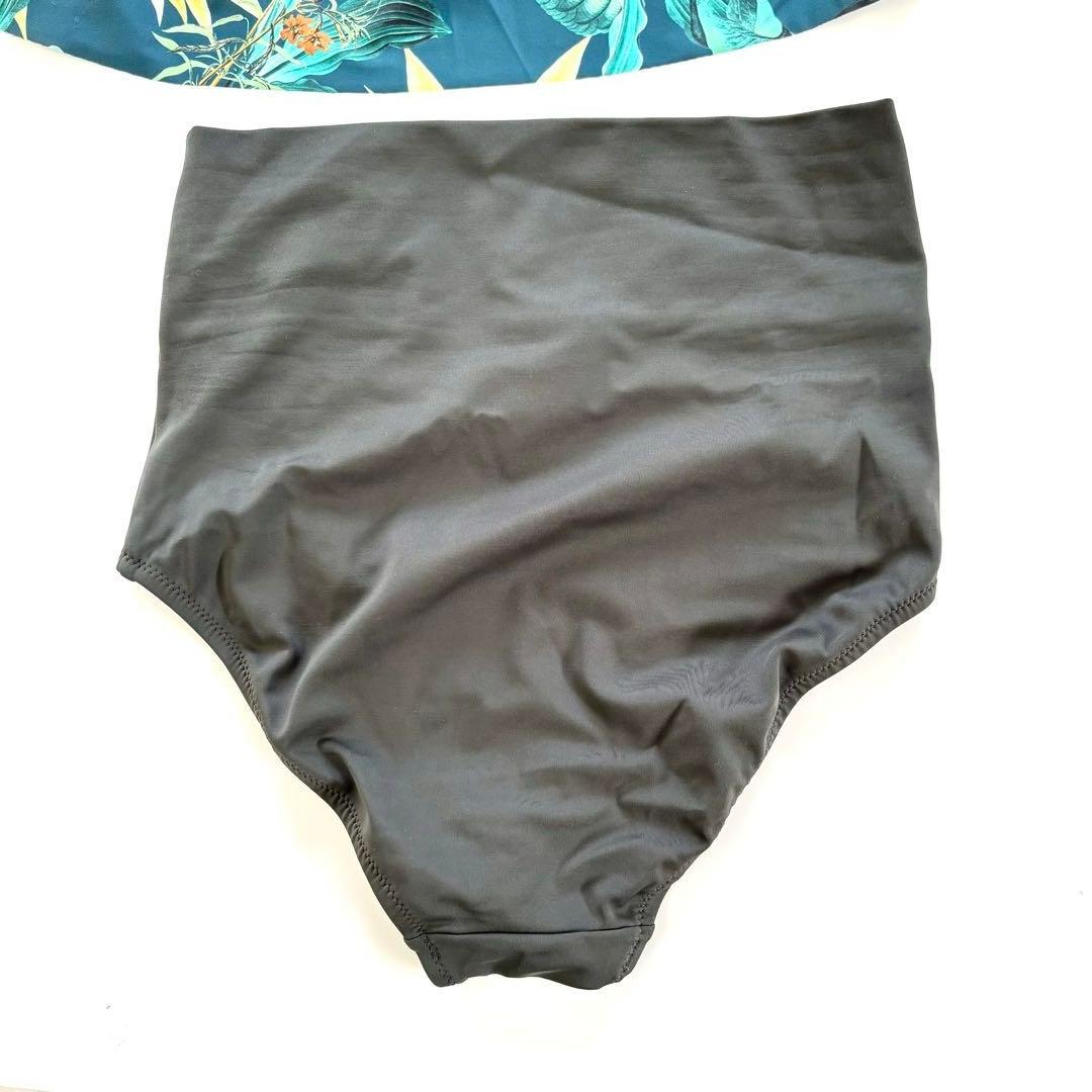 水着・ラッシュガード nikochin