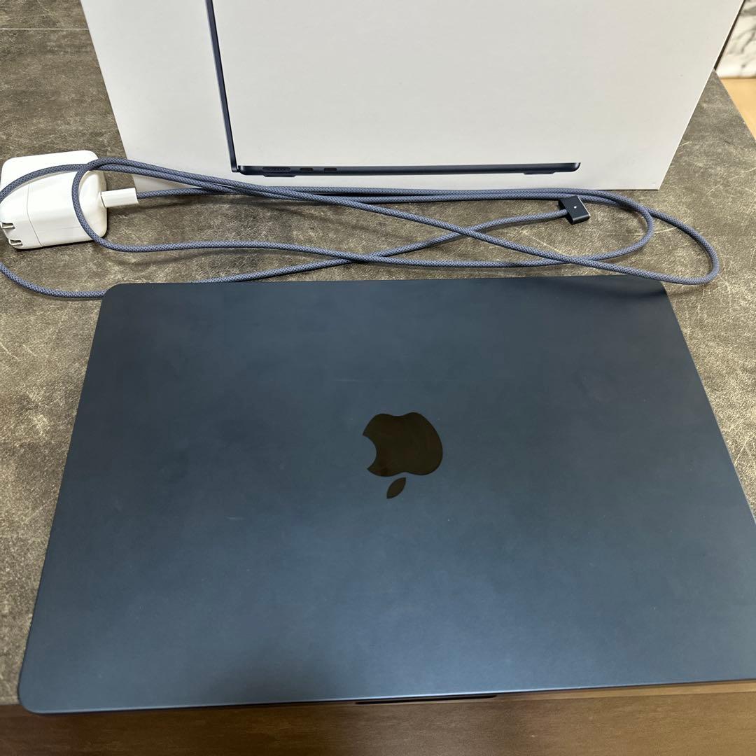 MacBookAir M2 2022 ミッドナイト256GB メモリ16GB