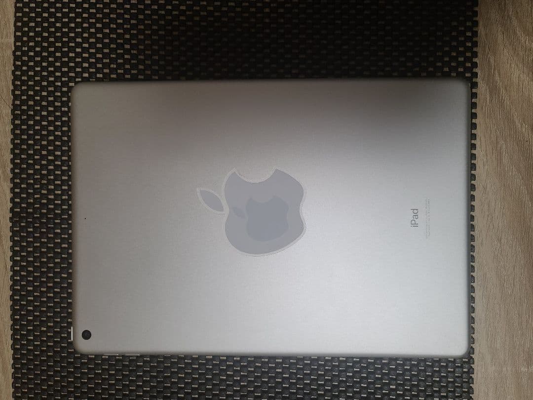 iPad 無印 第9世代本体 Pen付き