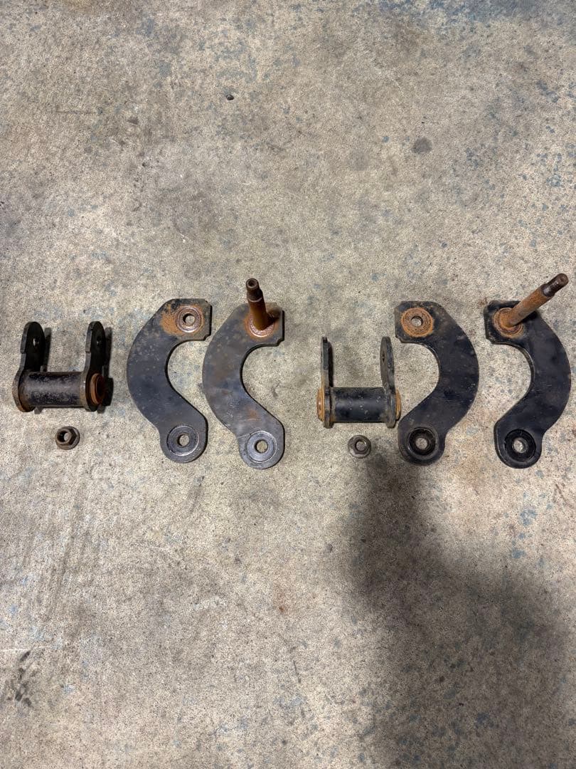 ハイエースコンフォートシャックル