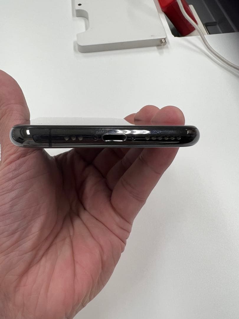 Apple iPhone Xs 256GBスペースグレー 本体