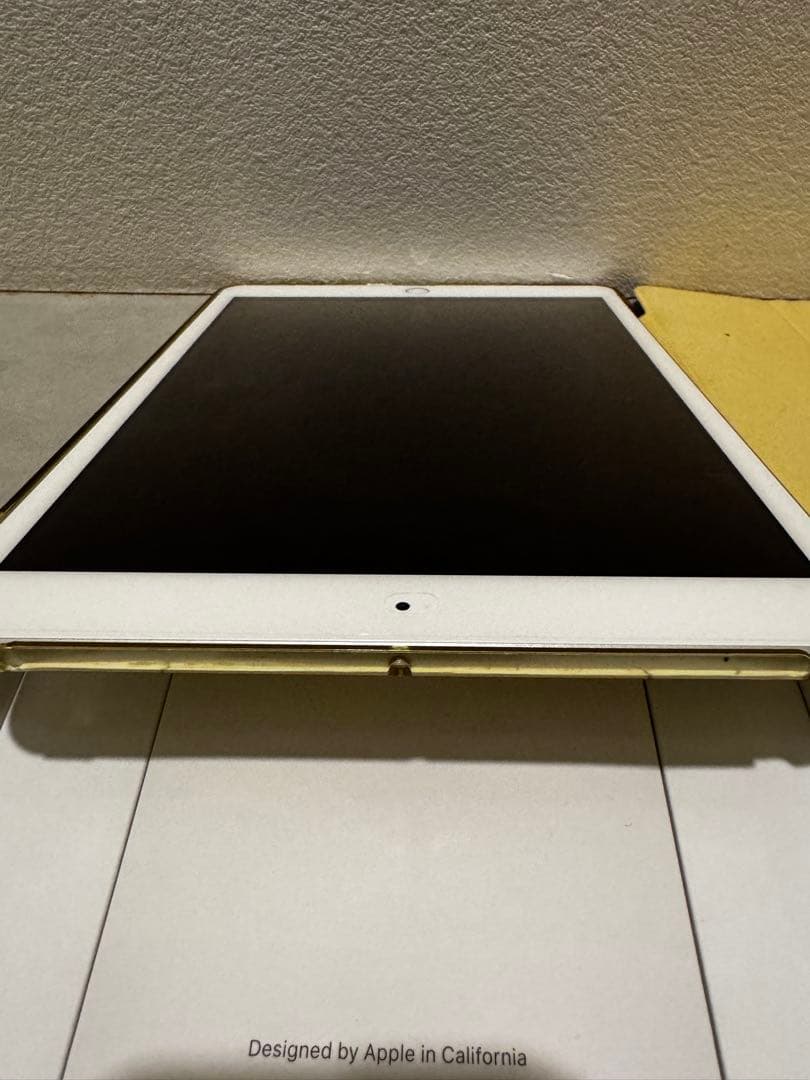 iPad (第8世代) シルバー 10.2インチ 本体