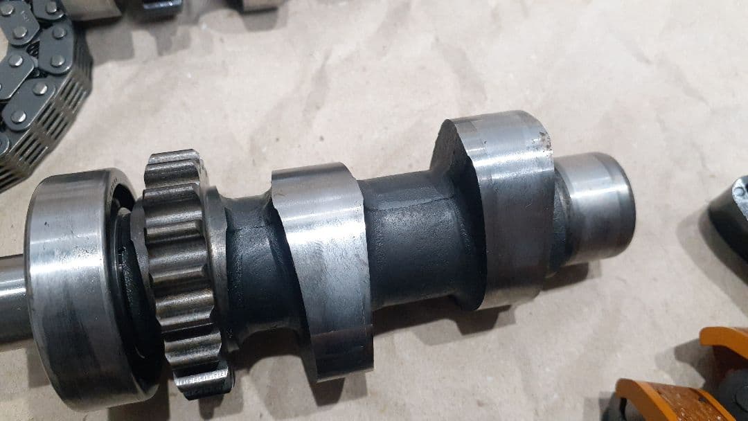 No327 ハーレー　カムシャフト　TC88