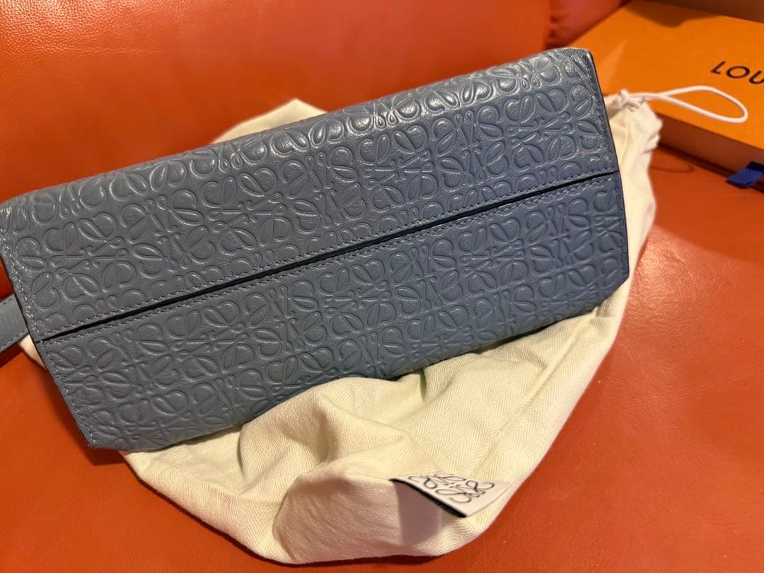 ロエベ　ショルダーバッグ